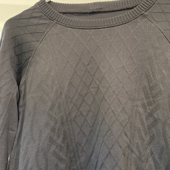 EUC Lululemon swiftly “sweatshirt” black with black sweater like design -10 - Picture 2 of 6